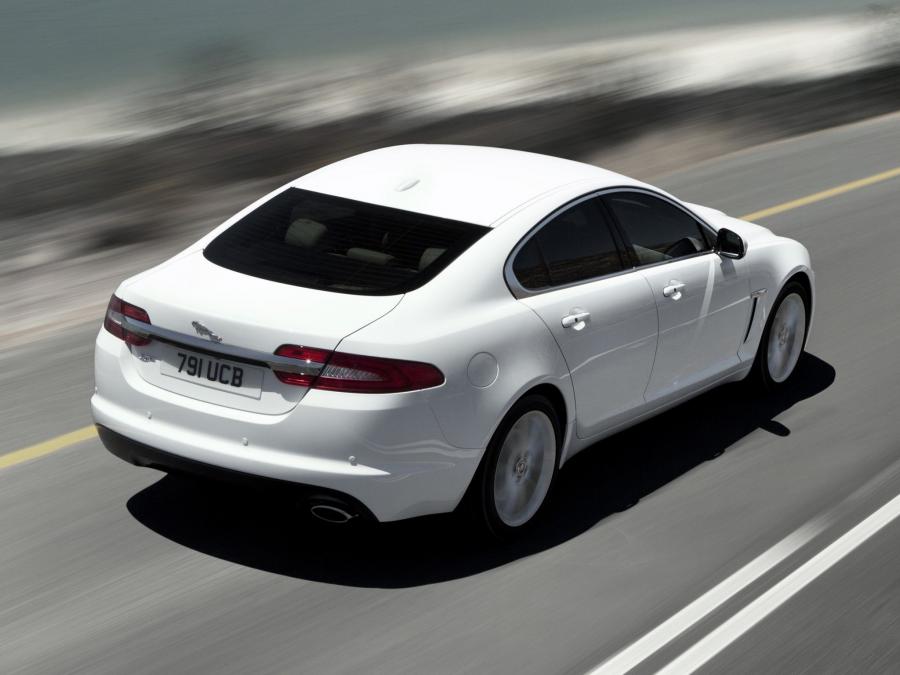  Jaguar XF 2011 года  (фото 4 из 79)